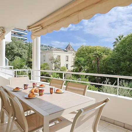 Upstays Spacious 2br 100m2 With Terrace And Pool *