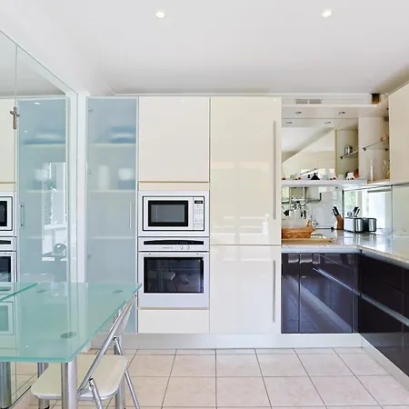 Apartamento Upstays Spacious 2br 100m2 With Terrace And Pool