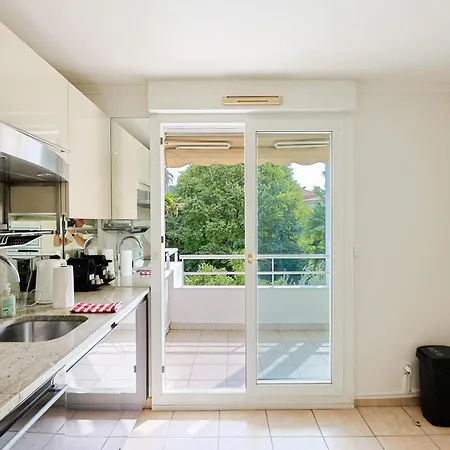 Upstays Spacious 2br 100m2 With Terrace And Pool * Cannes