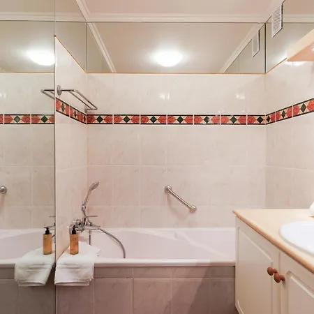 Apartamento Upstays Spacious 2br 100m2 With Terrace And Pool Cannes