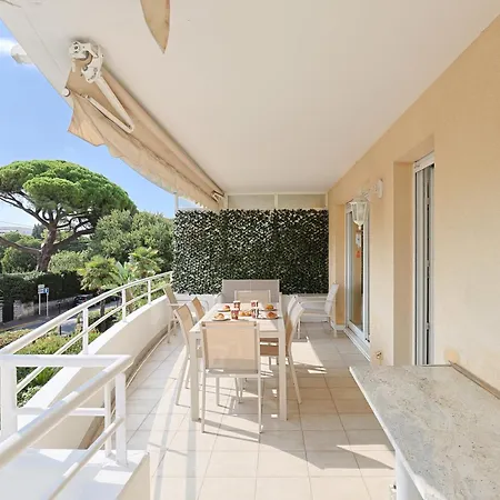 Apartamento Upstays Spacious 2br 100m2 With Terrace And Pool