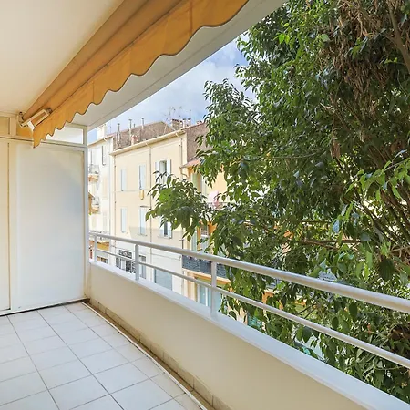 Upstays Spacious 2br 100m2 With Terrace And Pool Apartamento